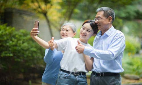 快手头像女，快手头像女生霸气清晰？